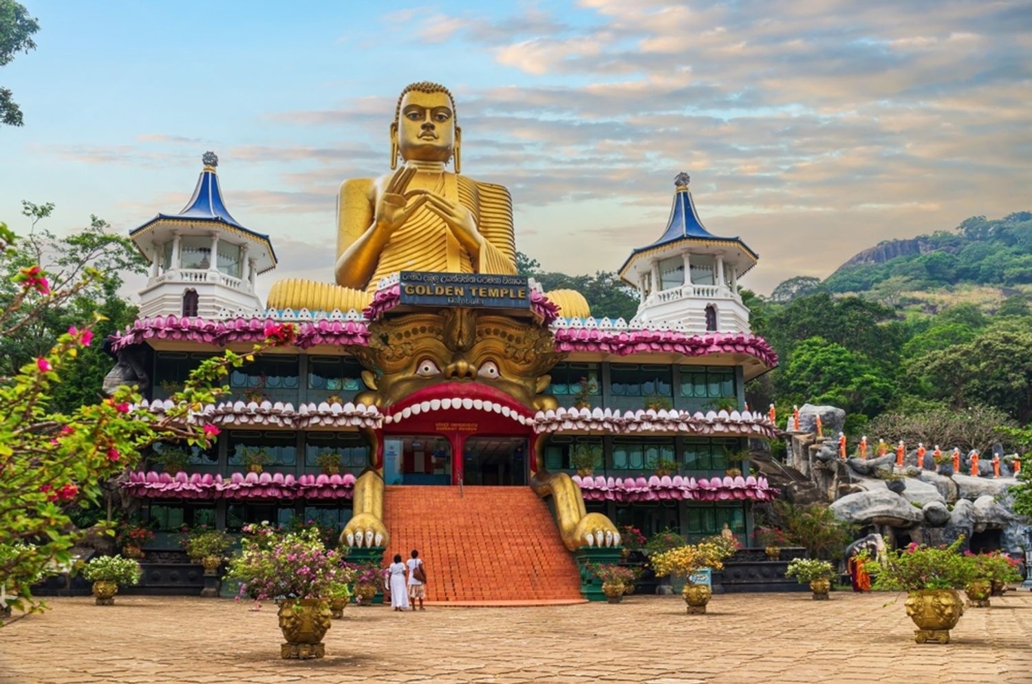 Sri Lanka — Tea-country trains and leopard mornings
