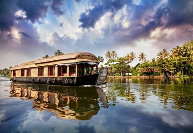 8 Nights 9 Days Cochin Munnar Thekkady Houseboat Kovalam Kanyakumari Kerala Tour packages